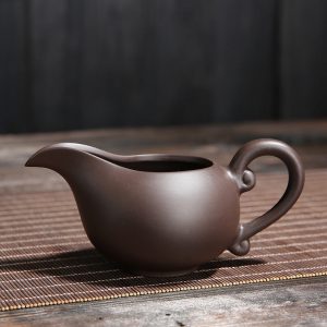 Yixing zisha long-spout tea pitcher, 150ml