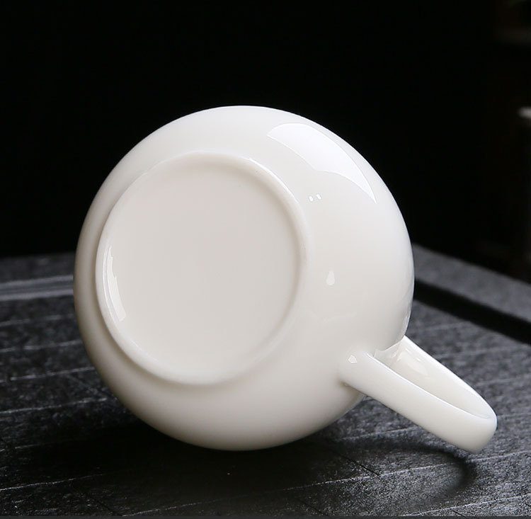 羊脂玉瓷茶壶_10.jpg