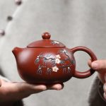 Yixing-Classic-Tea-Pot-Purple-Clay-Xi-Shi-Teapots-Ore-Beauty-Kettle-188-Ball-Hole-Filter_43dd6dad-2705-47de-9553-205b6c2ff20a